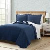 Scalloped Edge Reversible Lightweight Quilt Set