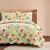 Lightweight Polyester Scalloped Edges Floral Quilt Set