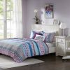 Intelligent Design Joni Reversible Quilt Set Global Print